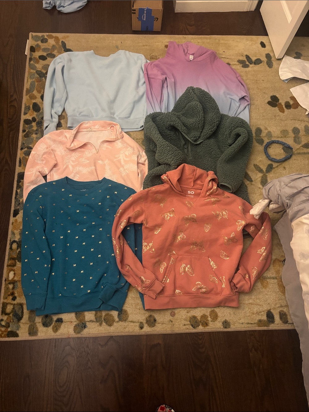 Assorted Women's Sweater Pack - Multi-Color Cozy Styles